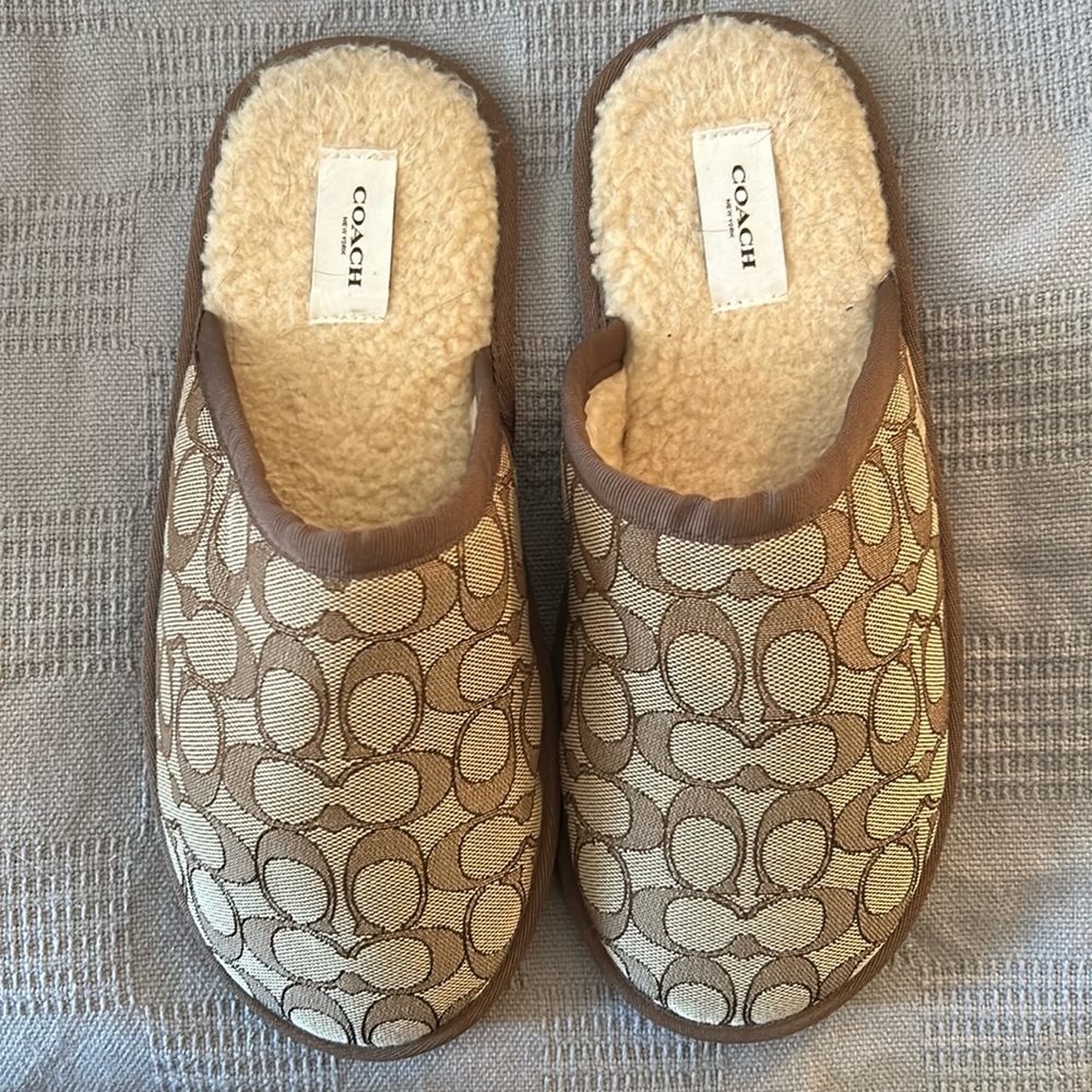 COACH NEW YORK signature jacquard khaki Faux Hair Fur Slip on 8D